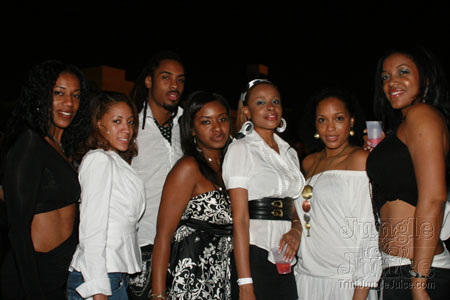 blackwhite_eclipse-16