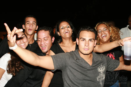 blackwhite_eclipse-43