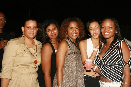 blackwhite_eclipse-48