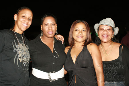 blackwhite_eclipse-71