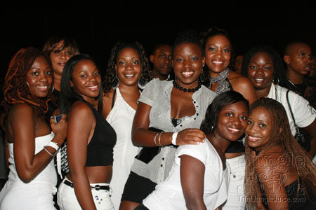 blackwhite_eclipse-81