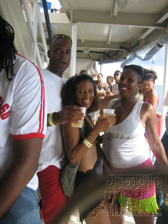 booze_cruise_2006-086