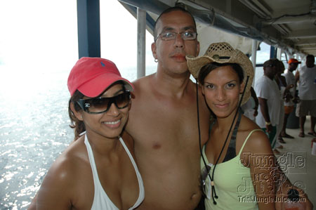 booze_cruise_2006-090