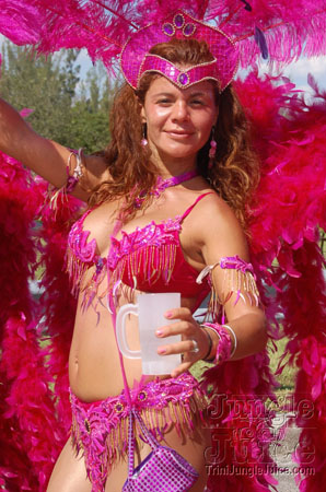 broward_carnival_2006_pt1-001