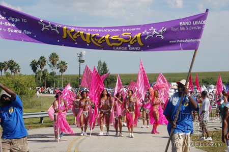 broward_carnival_2006_pt1-039