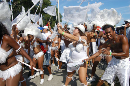broward_carnival_2006_pt1-055