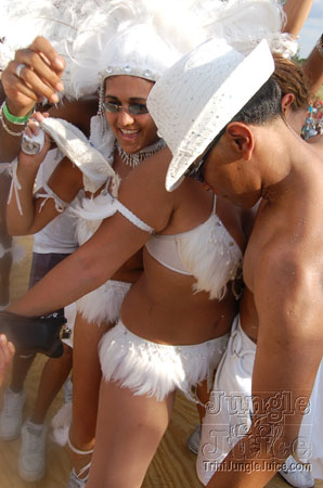 broward_carnival_2006_pt2-009