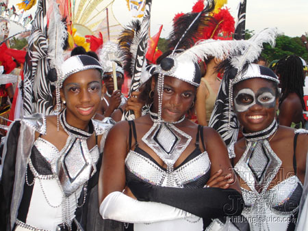 broward_carnival_2006_pt2-029
