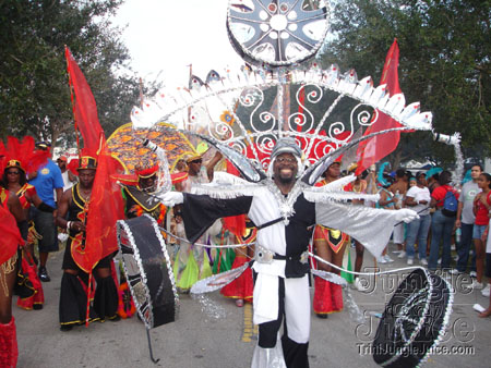 broward_carnival_2006_pt2-033