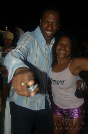 broward_carnival_2006_pt2-085