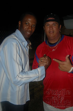 broward_carnival_2006_pt2-086