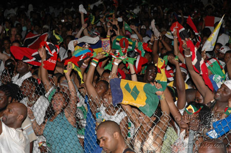 broward_carnival_2006_pt2-100