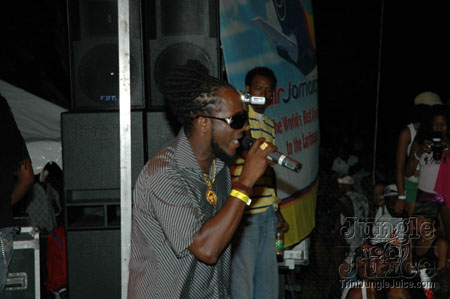 broward_carnival_2006_pt2-114