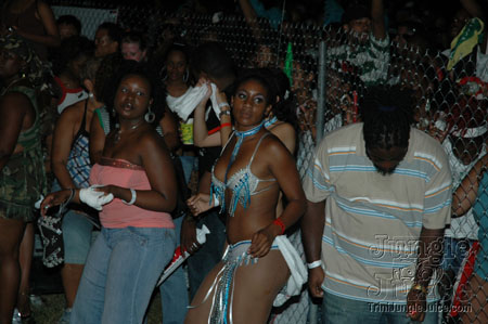 broward_carnival_2006_pt2-115