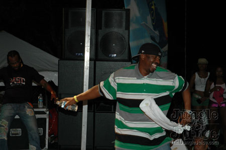 broward_carnival_2006_pt2-127