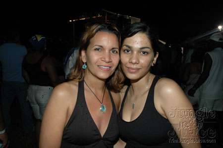 broward_carnival_2006_pt2-136