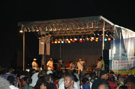 broward_carnival_2006_pt2-137