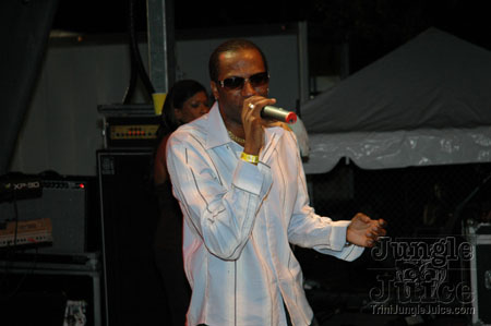 broward_carnival_2006_pt2-140