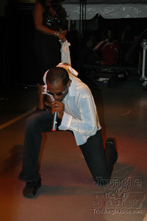 broward_carnival_2006_pt2-141