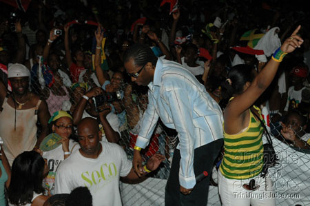 broward_carnival_2006_pt2-153