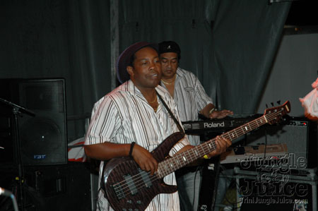 broward_carnival_2006_pt2-154