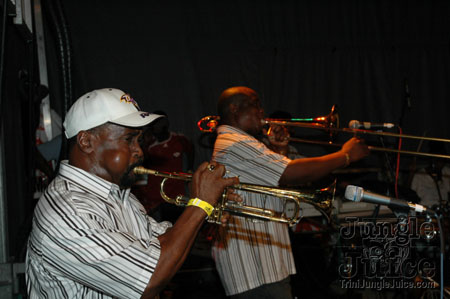 broward_carnival_2006_pt2-157