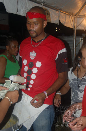 broward_carnival_2006_pt2-159