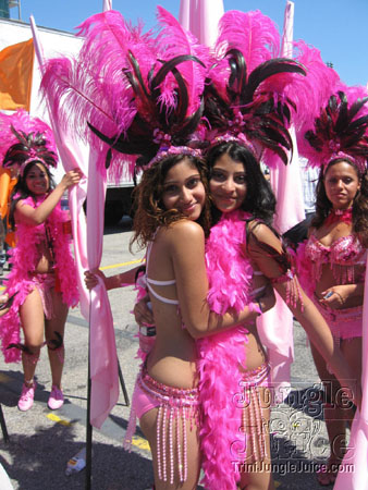 caribana_parade_pt1-017