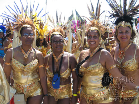 caribana_parade_pt1-080