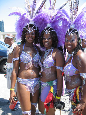 caribana_parade_pt1-095