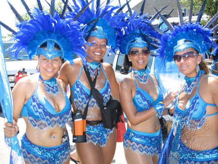 caribana_parade_pt1-104