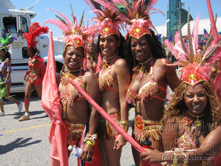 caribana_parade_pt1-112