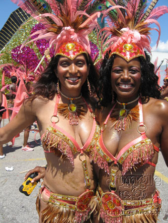 caribana_parade_pt1-114