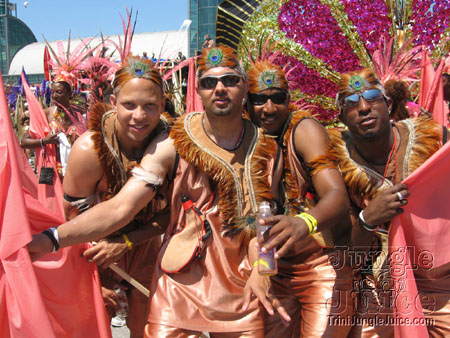 caribana_parade_pt1-116