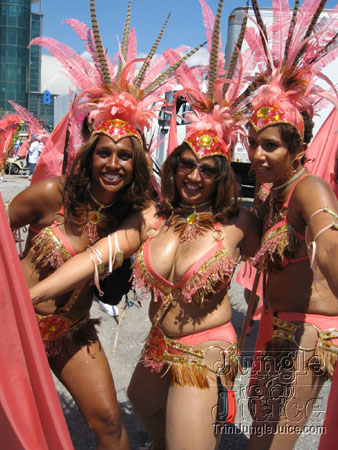 caribana_parade_pt1-118