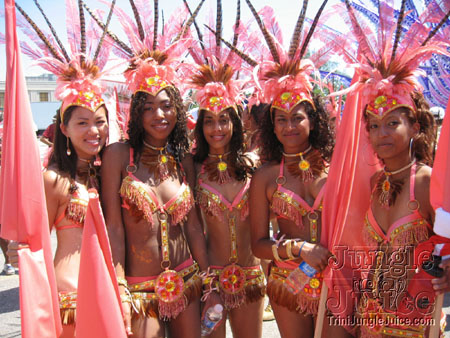 caribana_parade_pt1-120