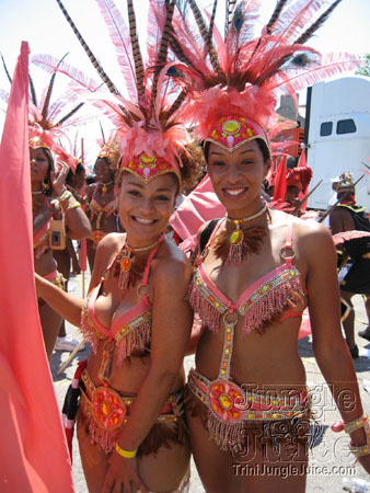 caribana_parade_pt1-127