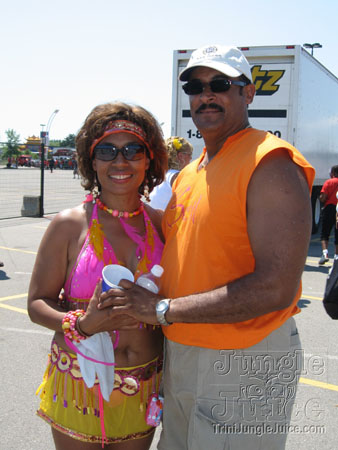 caribana_parade_pt1-158