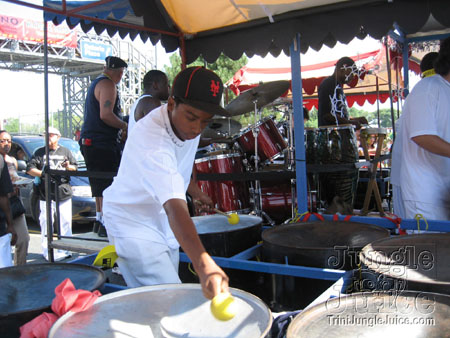 caribana_parade_pt2-033