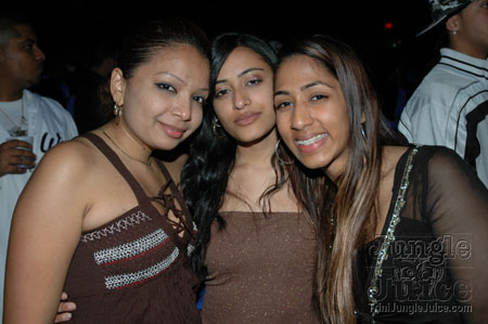 carnival_fever_2k6-09