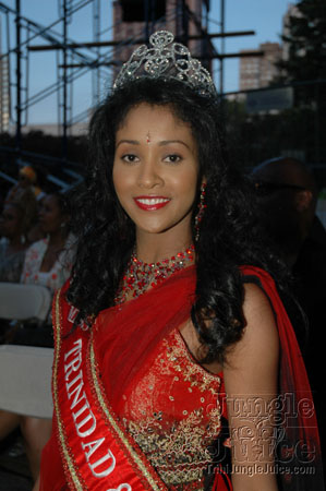 carnival_in_nyc_2006-01