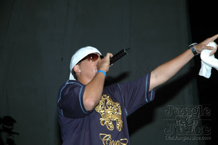 carnival_in_nyc_2006-13