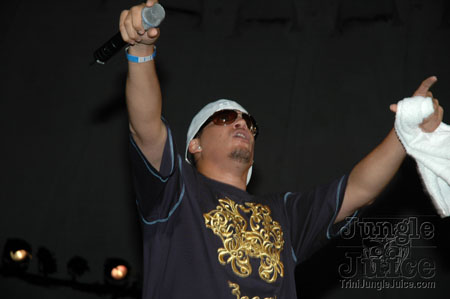 carnival_in_nyc_2006-15