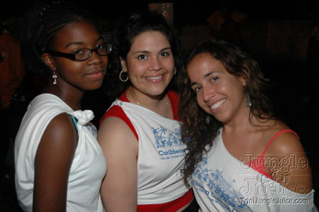 carnival_in_nyc_2006-34