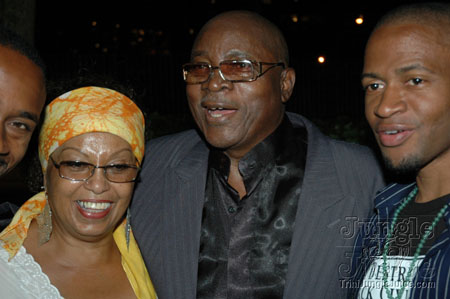 carnival_in_nyc_2006-38