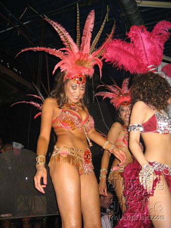 cnz_bandlaunch_206-065