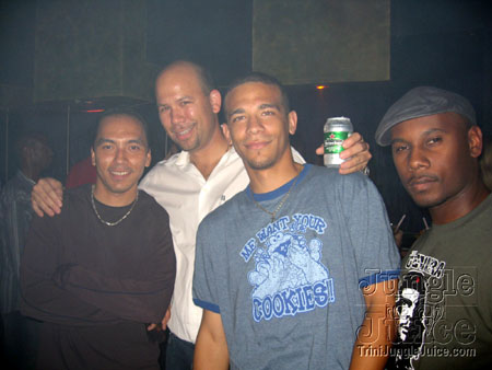 cnz_victory_fete06-07