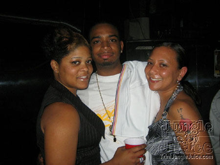 cnz_victory_fete06-23