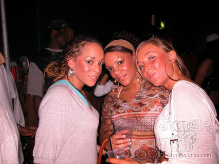 cocoyea_redwhiteblack-01