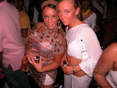 cocoyea_redwhiteblack-03